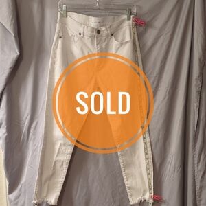 Loft Fashion Women's Cream Cropped Jeans